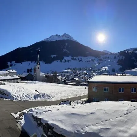 Casa A Suglegl شقة *