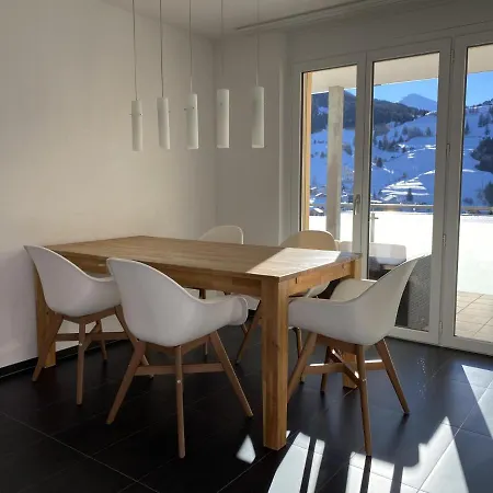 Casa A Suglegl شقة *